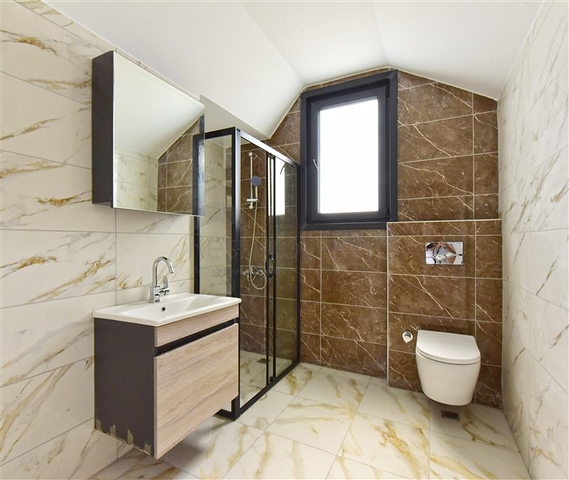 شقة 3+1 في منطقة شاطئ كليوباترا ، على بعد 600 متر من البحر