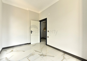 شقة 3+1 في منطقة شاطئ كليوباترا ، على بعد 600 متر من البحر