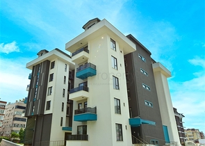 شقة 3+1 في منطقة شاطئ كليوباترا ، على بعد 600 متر من البحر