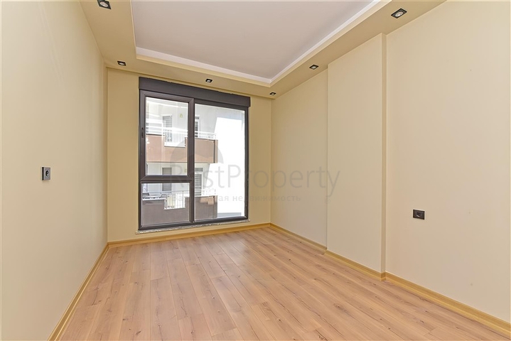 شقق 2 + 1 350 متر من البحر  