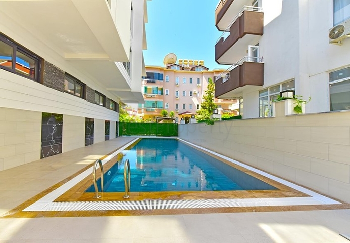 شقق 2 + 1 350 متر من البحر  