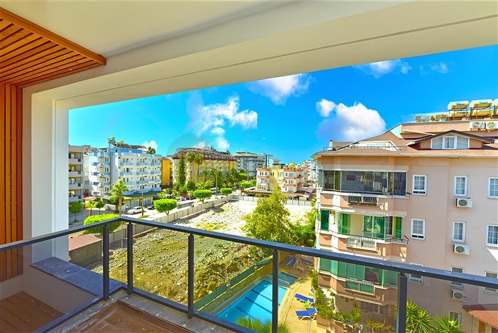 شقق 2 + 1 350 متر من البحر  