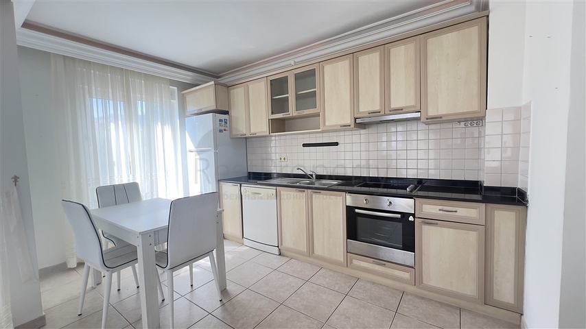 شقة 2 + 1 في وسط ألانيا