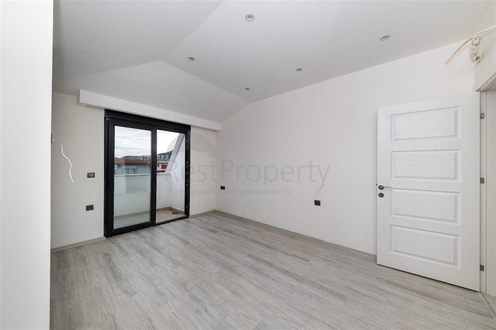 3 + 1 بنتهاوس في مجمع جديد في وسط ألانيا