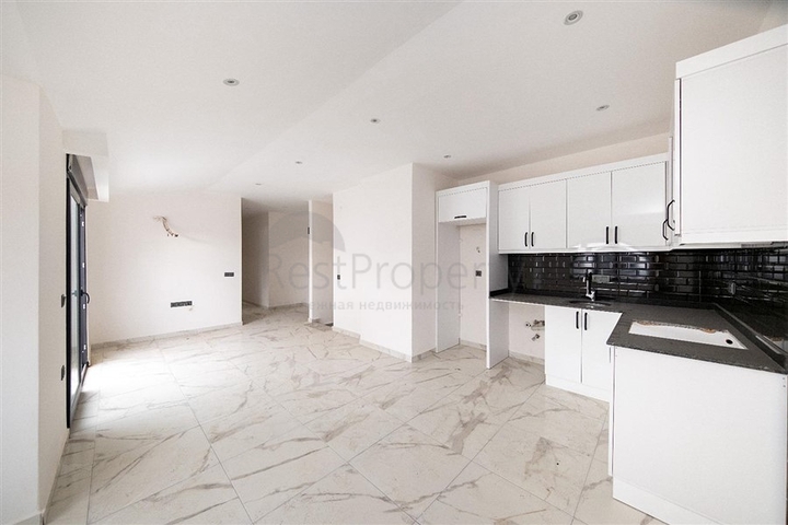 3 + 1 بنتهاوس في مجمع جديد في وسط ألانيا