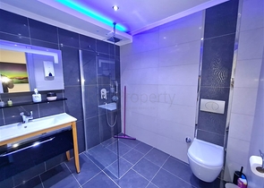 شقة فسيحة 4 + 1 في منطقة أوبا