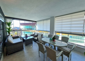 شقة فسيحة 4 + 1 في منطقة أوبا