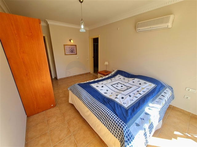 2 + 1 شقة 600 متر من البحر في منطقة أوبا