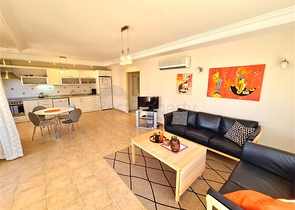 2 + 1 شقة 600 متر من البحر في منطقة أوبا