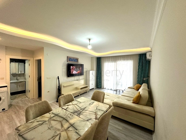 شقة جديدة غرفة وصالة - مفروشة -في محمودلار / الانيا 