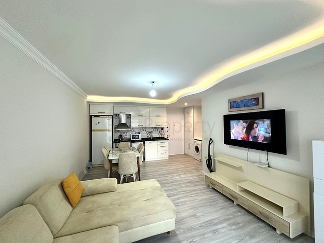 شقة جديدة غرفة وصالة - مفروشة -في محمودلار / الانيا 