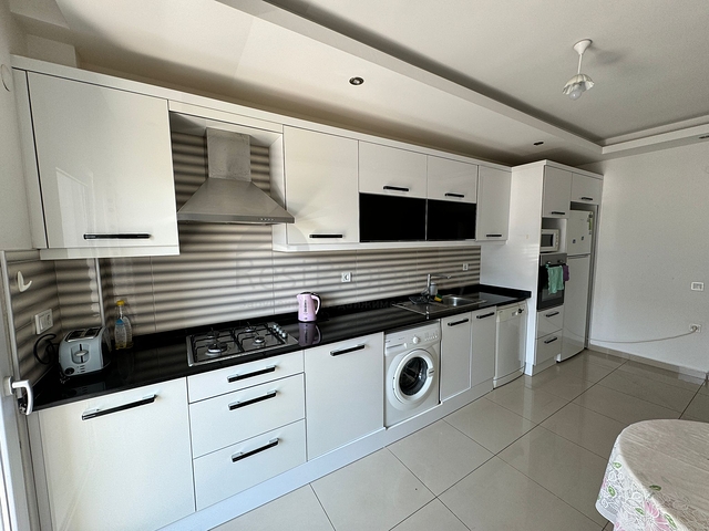 شقة فسيحة 2 + 1 في منطقة سيكجيلي الشهيرة شقة فسيحة 2 + 1 في منطقة سيكجيلي الشهيرة