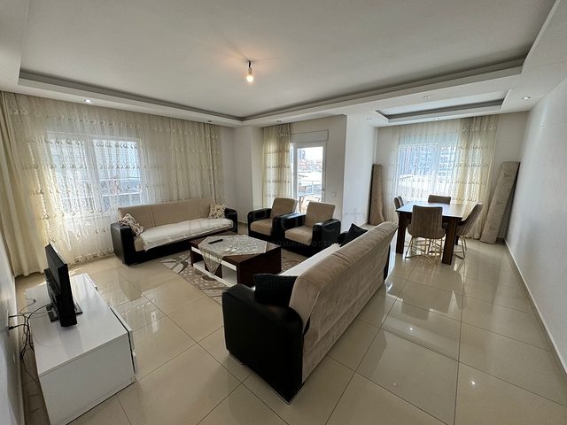 شقة فسيحة 2 + 1 في منطقة سيكجيلي الشهيرة شقة فسيحة 2 + 1 في منطقة سيكجيلي الشهيرة