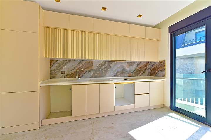 بنتهاوس 2+1 في مجمع من الدرجة الممتازة في وسط ألانيا 