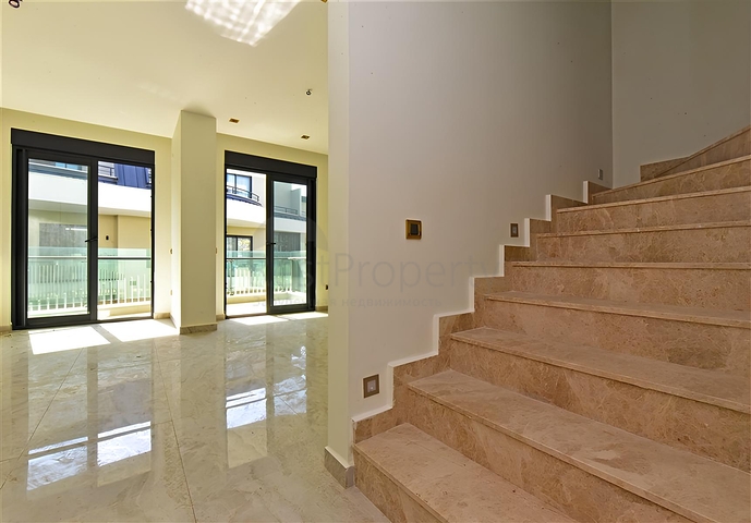 بنتهاوس 2+1 في مجمع من الدرجة الممتازة في وسط ألانيا 