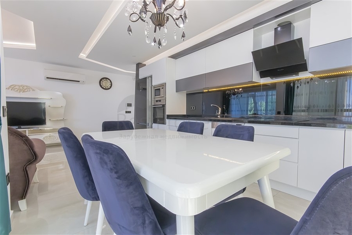 شقة مفروشة 2 + 1 مطلة على البحر في منطقة كارجيجاك