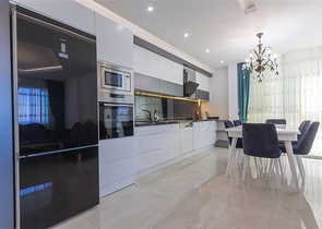 شقة مفروشة 2 + 1 مطلة على البحر في منطقة كارجيجاك