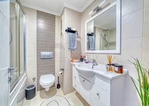 بنتهاوس من أربع غرف في منطقة أوبا