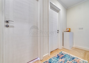 بنتهاوس من أربع غرف في منطقة أوبا