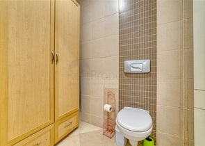 بنتهاوس من أربع غرف في منطقة أوبا