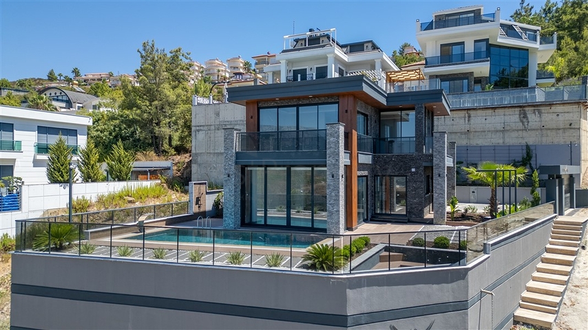 فيلا فاخرة مع مناظر خلابة للبحر في كارجيجاك