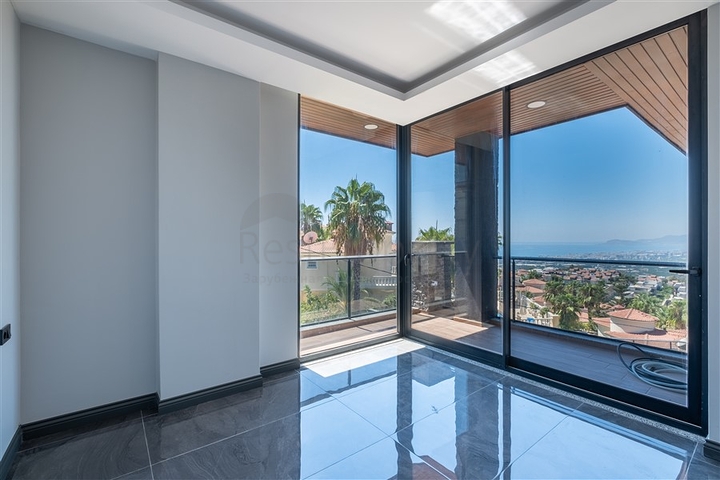 فيلا فاخرة مع مناظر خلابة للبحر في كارجيجاك