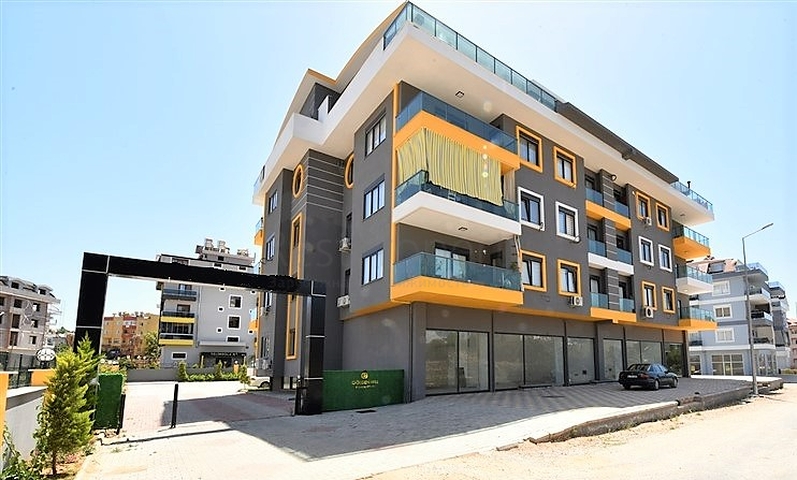 شقة عائلية -3 غرف وصالة مع مطبخ منفصل -في اوبا / الانيا 