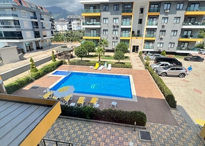 شقة عائلية -3 غرف وصالة مع مطبخ منفصل -في اوبا / الانيا 