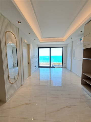 شقة 1+1 على الساحل الأول في محمودلار