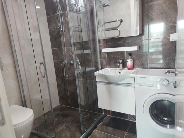 مجمع يضم خدمات 5 نجوم - شقة غرفة وصالة مفروشة -في افسلار / الانيا  مجمع يضم خدمات 5 نجوم - شقة غرفة وصالة مفروشة -في افسلار / الانيا