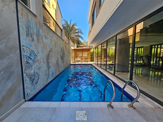 شقة جديدة للبيع في مركز الانيا - تصميم 1+1 - مفروشة - الانيا 