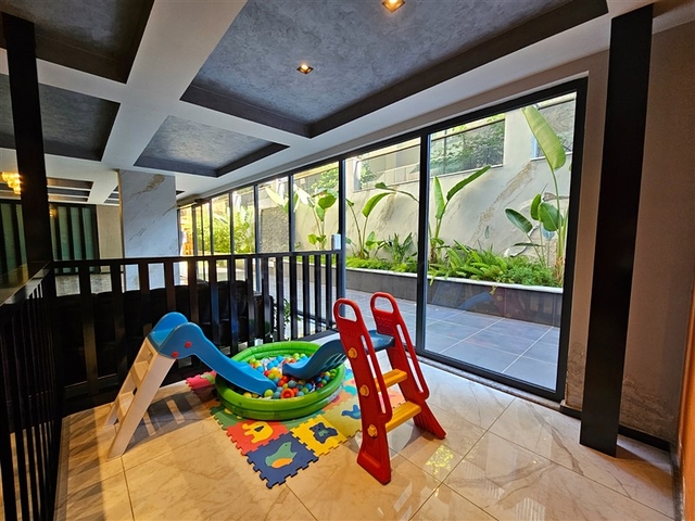 شقة جديدة للبيع في مركز الانيا - تصميم 1+1 - مفروشة - الانيا 