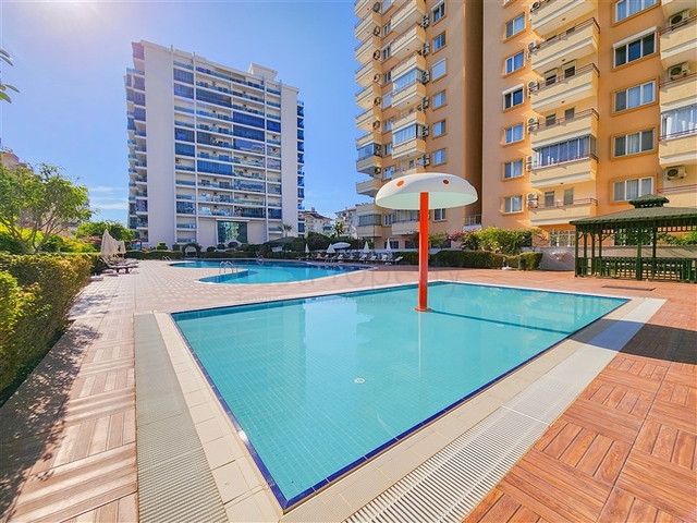 مجمع فاخر - شقة غرفة وصالة مفروشة - في محمودلار / الانيا 