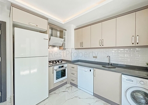 شقة من غرفتي نوم على بعد 200 متر من البحر في منطقة محمودلار