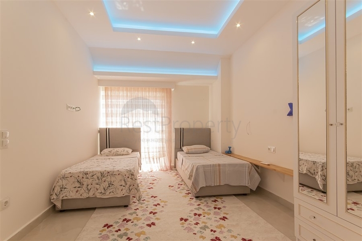 بنتهاوس فاخر 3 + 2 في منطقة محمودلار الشهيرة