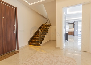 بنتهاوس فاخر 3 + 2 في منطقة محمودلار الشهيرة