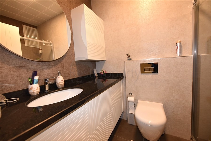 شقق للبيع في محمودلار - غرفتين وصالة - مطبخ منفصل -مجمع فاخر -في محمودلار / الانيا 