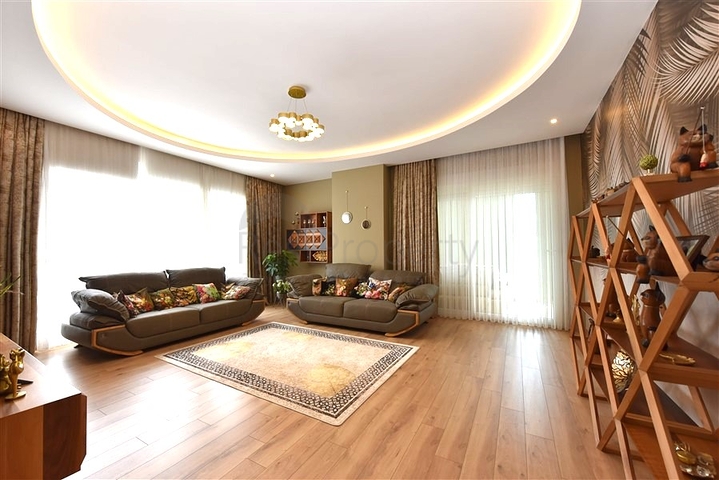 شقق للبيع في محمودلار - غرفتين وصالة - مطبخ منفصل -مجمع فاخر -في محمودلار / الانيا 