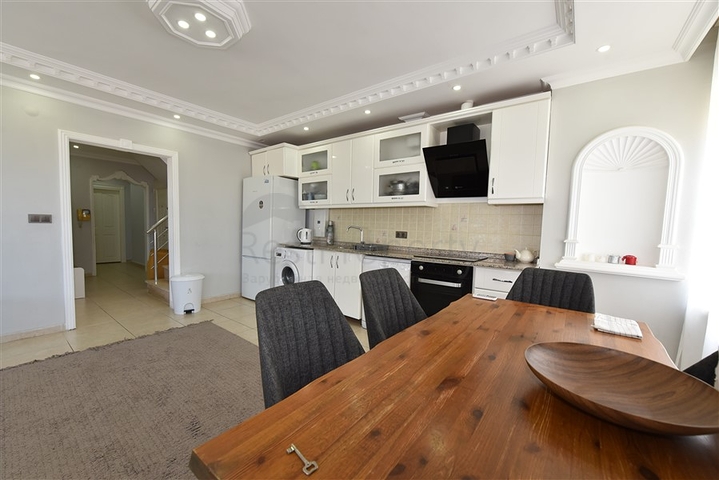 شقق واسعة ضمن مجمع سكني رائع في منطقة محمود لار – ألانيا