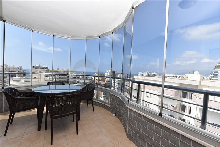 شقق واسعة ضمن مجمع سكني رائع في منطقة محمود لار – ألانيا