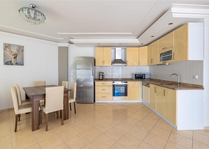 شقة كبيرة 2 + 1 في منطقة سيكجيلي