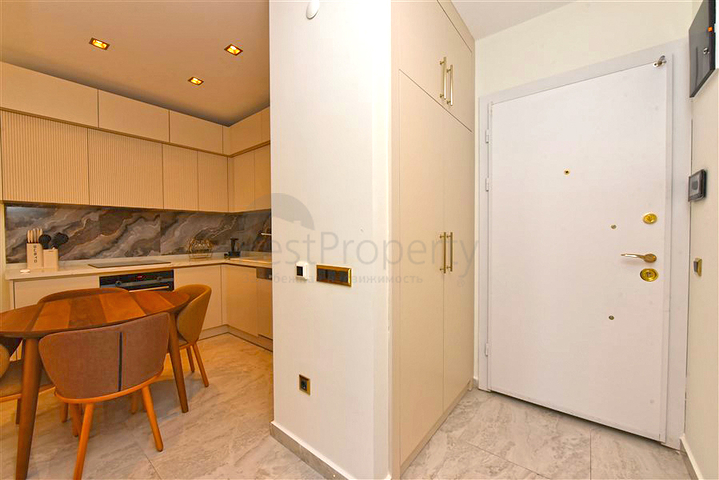 شقة 1+1 في وسط ألانيا في واحدة من أفضل المجمعات