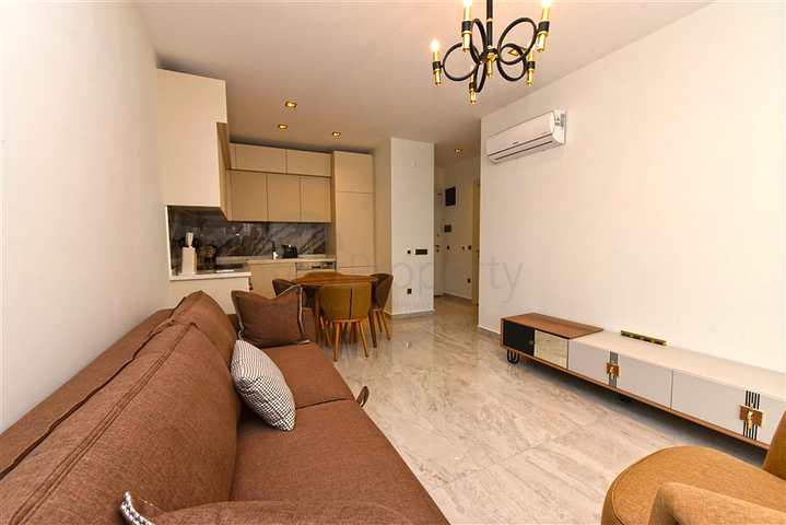 شقة 1+1 في وسط ألانيا في واحدة من أفضل المجمعات