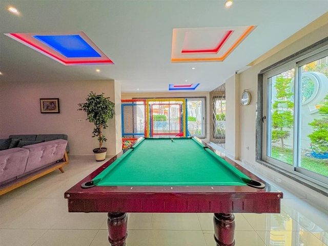 شقة في مجمع سكني على البحر في محمودلار