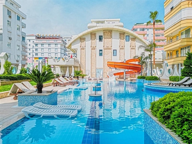 شقة في مجمع سكني على البحر في محمودلار