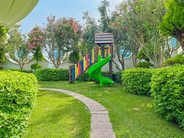 شقة في مجمع سكني على البحر في محمودلار