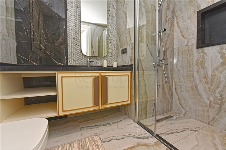 1 + 1 شقة للإيجار في وسط ألانيا