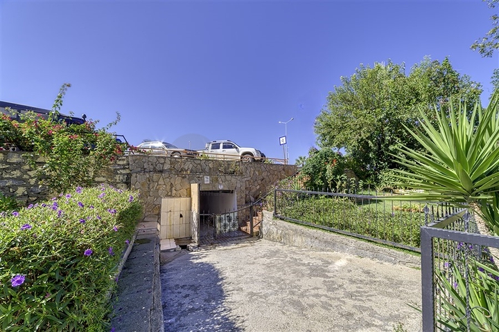 شقة 2+1 في منطقة محمودلار ، على بعد 50 متر من البحر