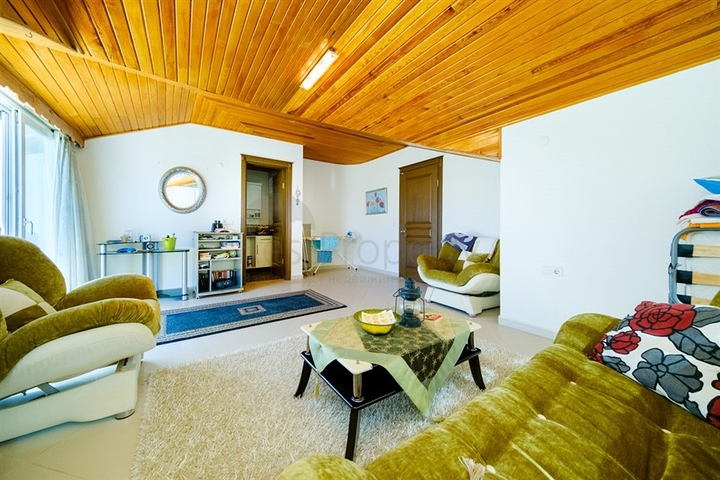 3 + 1 بنتهاوس في وسط ألانيا