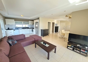 بنتهاوس مريح 3 + 1 مفروش في منطقة أوبا